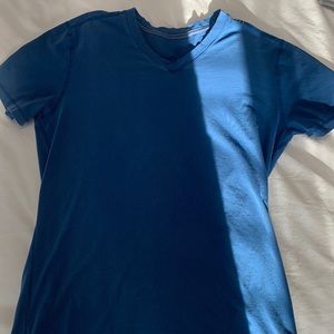 Lululemon men’s tshirt. Size medium.